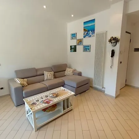 Con Stupenda Vista Mare Zona Bristol Apartament Rapallo